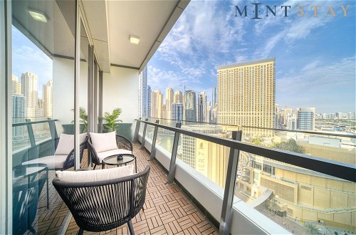 Photo 3 - Exclusive 2BR Apt With Superb Balcony Marina Views