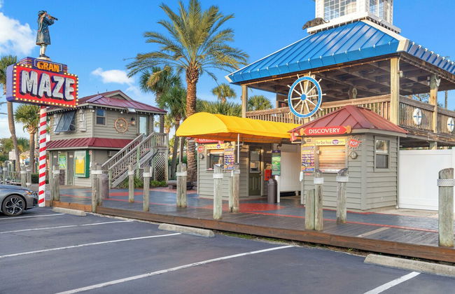 Sunshine House! 3BR 2BA Sleeps 9! Your Perfect Retreat for Comfort and Style - Foto 44