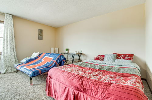 Photo 13 - Savoy Apartment ~ 4 Mi to University of Illinois