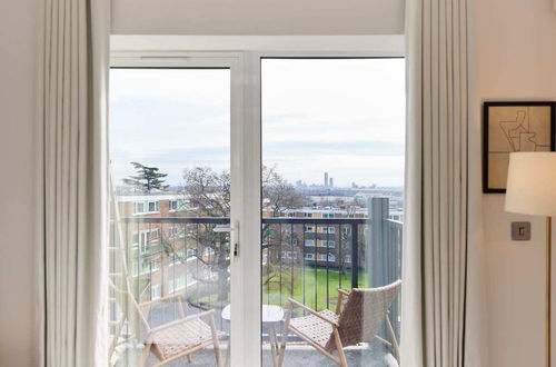 Photo 19 - The Wembley Park Corner - Classy 2bdr Flat With Balcony