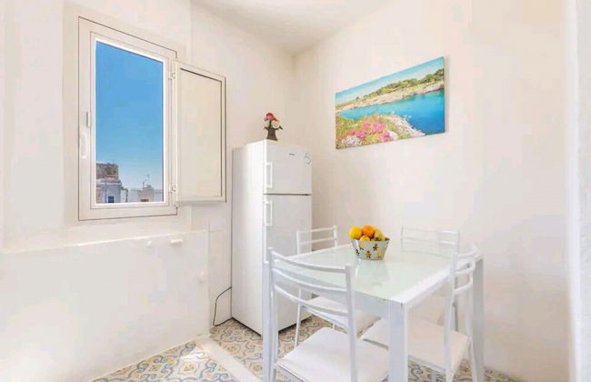 Coastal Charm: A Home With a View in Santa Maria di Leuca - Foto 9