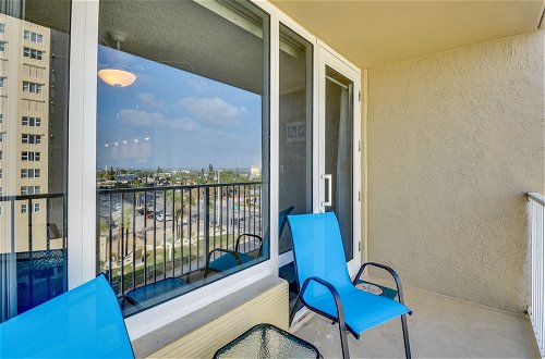 Foto 23 - Breezy Daytona Beach Studio w/ Balcony & Views