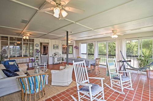 Photo 8 - Charming Summerville Home w/ Yard & Sunroom