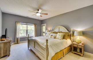 Photo 2 - Kingwood Resort Condo w/ Golf Course Views