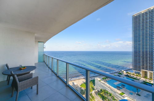 Photo 18 - Beachside Apt - Mesmerizing Ocean View