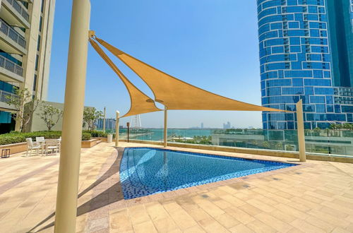 Photo 22 - Luxury StayCation - Spacious Modern Apt Overlooking The Arabian Sea