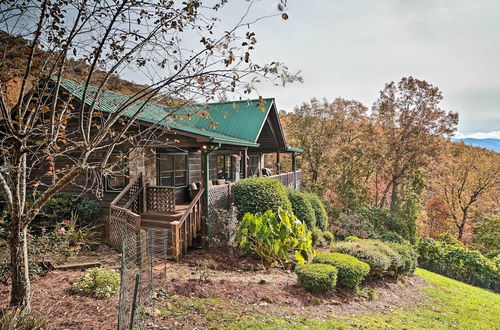 Foto 38 - Hiawassee Cabin w/ Mtn Views < 1 Mi to Lake