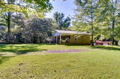 Photo 2 - Charming Duplex: 12 Mi to UGA & Sanford Stadium