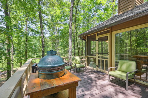 Photo 17 - Lakefront Hamilton Cabin w/ Dock & Fire Pit