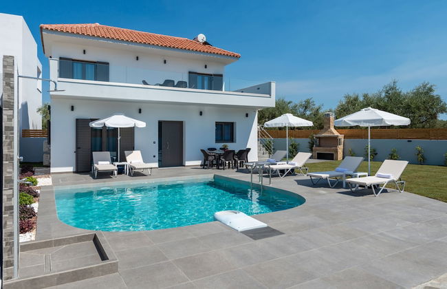 Agalliu Villa - Photo 17