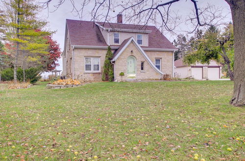 Foto 11 - Lakefront Algoma Home w/ Deck, Grill & Fireplace