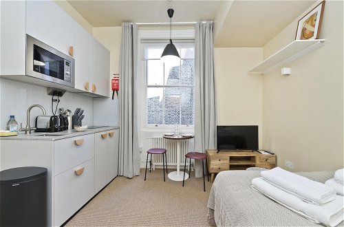 Photo 5 - Cosy Studio in Grade 2 Listed NW London Terrace