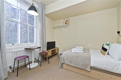 Photo 4 - Cosy Studio in Grade 2 Listed NW London Terrace