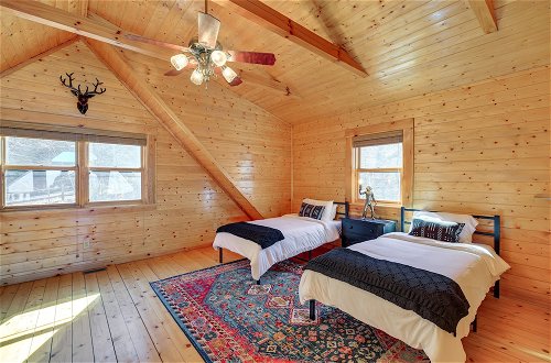 Foto 3 - Mountain-view Blue Ridge Cabin on Over 2 Acres