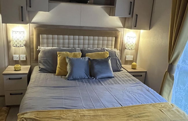 2 Bed Caravan - Sleeps 6 - Parking - Pets - Foto 5