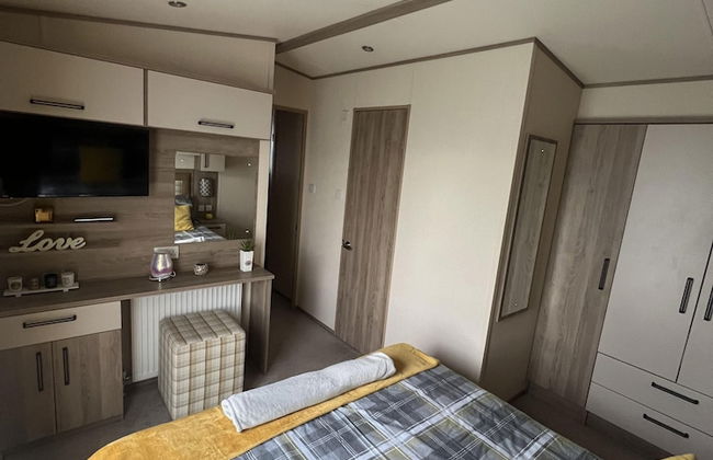 2 Bed Caravan - Sleeps 6 - Parking - Pets - Foto 12