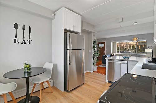 Foto 6 - Cozy 1BR Apartment in Arlington Heights