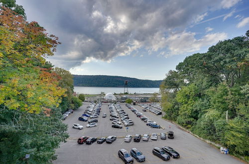 Photo 7 - Modern Hastings-on-hudson Home Near River