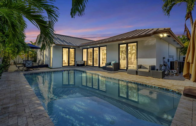 Lynora's Luxe Estate Modern Design - Foto 1