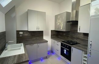 Photo 1 - Remarkable 2-bed Penthouse in Wolverhampton