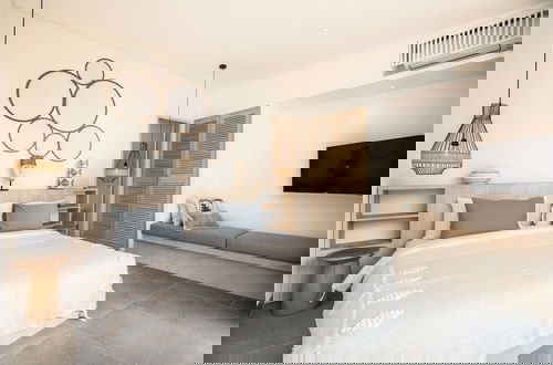 Foto 18 - Spectacular 4BR Villa, 400m to Beachfront Elegance