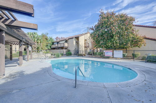 Photo 11 - Cozy Fresno Condo w/ Balcony & Pool Access