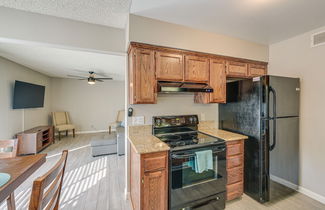 Photo 3 - Cozy Fresno Condo w/ Balcony & Pool Access