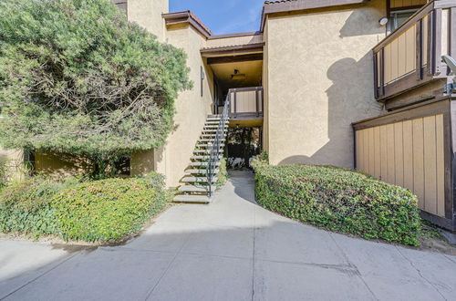 Photo 18 - Cozy Fresno Condo w/ Balcony & Pool Access