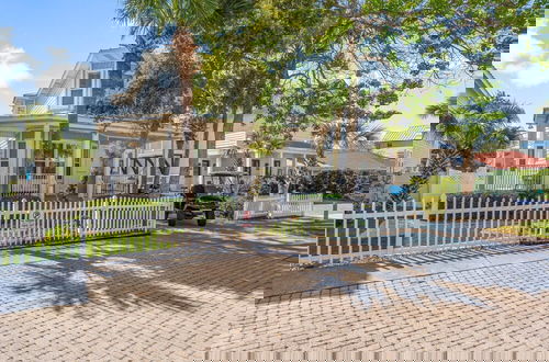 Photo 1 - Destin Beach House - Gulf Moon by PHG