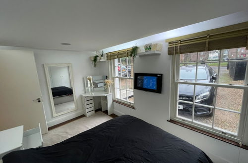 Photo 26 - Lovely 2-bed Apartment in Brixton Central Location