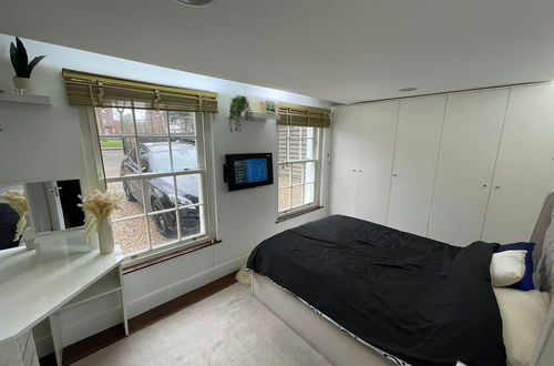 Foto 7 - Lovely 2-bed Apartment in Brixton Central Location