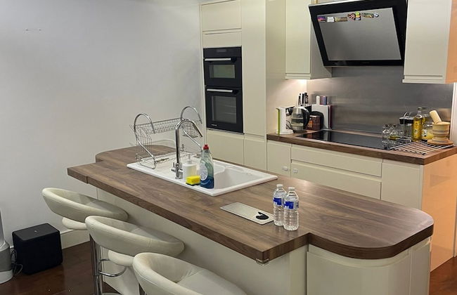 Lovely 2-bed Apartment in Brixton Central Location - Foto 15