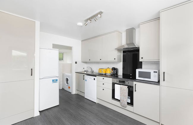 Skyvillion - Lush 2 Bed Hydean Way House & Garden - Foto 20
