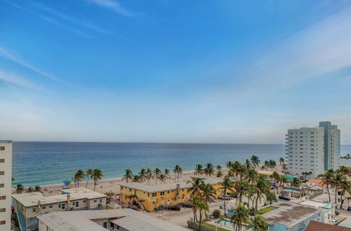 Photo 15 - Condo Close to the Beach With Rooftop Pool & Gym