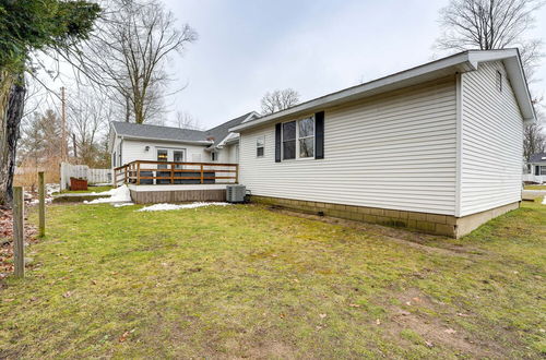 Photo 22 - Modern Coloma Cottage: Walk to Little Paw Paw Lake