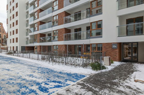 Photo 46 - Bright Beige Apartment by Renters