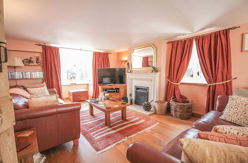 Photo 11 - Charming 5-bed Cottage in Old Sodbury Bristol