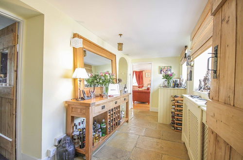 Photo 9 - Charming 5-bed Cottage in Old Sodbury Bristol