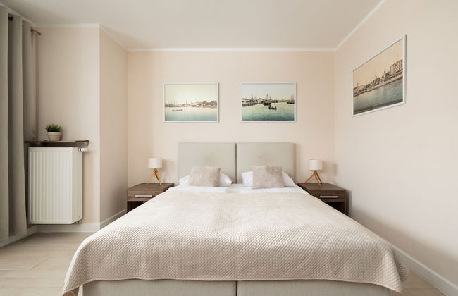 Aquamarina Promenada by Renters - Photo 22
