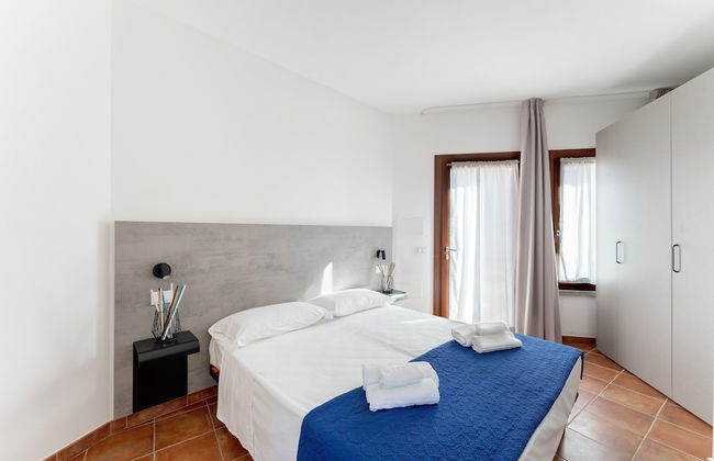 Residence with pool in Isola Rossa - Foto 2