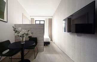 Photo 3 - numa | Luna Apartments