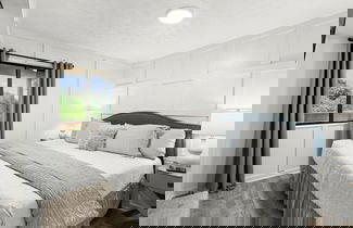Foto 3 - NEW Renovated Fabulous 2 bed 2 Bath Pool View