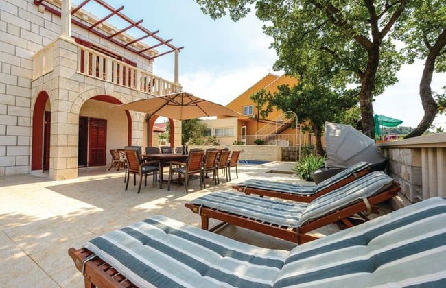 Villa Anka - Five-bedroom Villa With Terrace and Swimming Pool - Foto 31