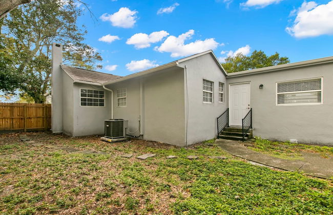 NEW St Pete Retreat Newly Updated Pet Friendly - Foto 4