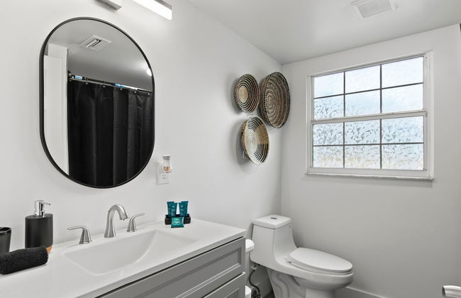 NEW St Pete Retreat Newly Updated Pet Friendly - Foto 16