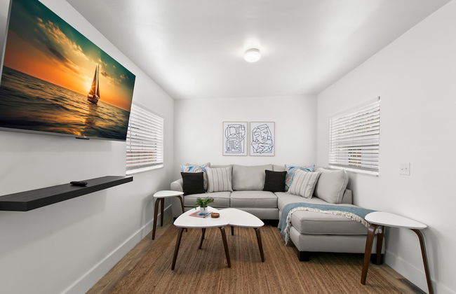 NEW St Pete Retreat Newly Updated Pet Friendly - Foto 9