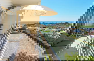 Foto 2 - BnB Homes Apartment With Sea View Relax Terrace