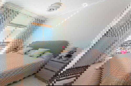Foto 3 - BnB Homes Apartment With Sea View Relax Terrace