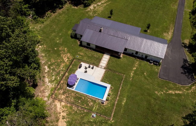 Oasis Near Charlottesville With Pool Grill - Photo 42