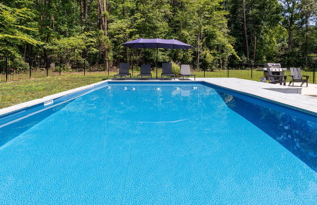 Oasis Near Charlottesville With Pool Grill - Photo 1